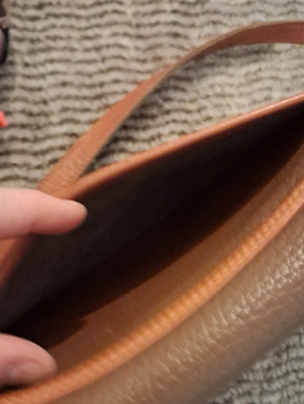 Vintage Dooney And Bourke Cross Body